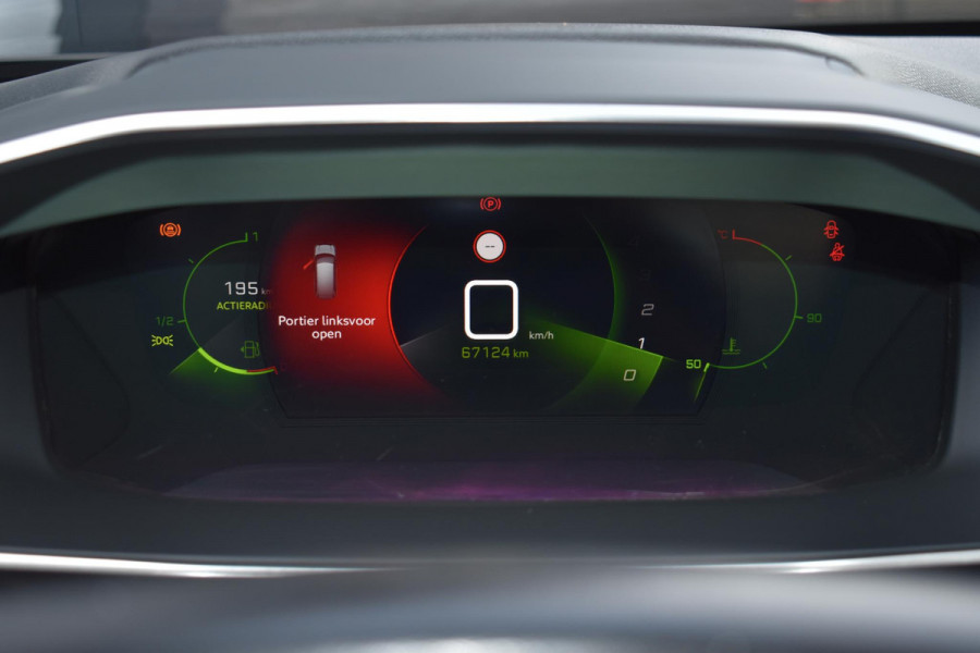 Peugeot 2008 1.2 PureTech 130PK Allure Pack | Carplay | Trekhaak | Adapt. Cruise. | Incl garantie