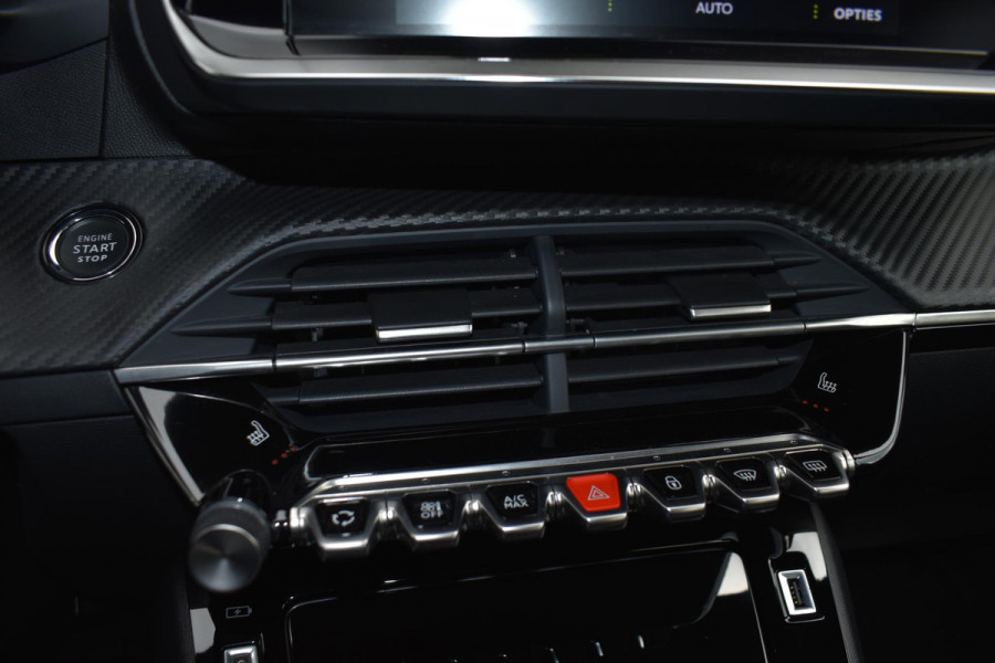 Peugeot 2008 1.2 PureTech 130PK Allure Pack | Carplay | Trekhaak | Adapt. Cruise. | Incl garantie