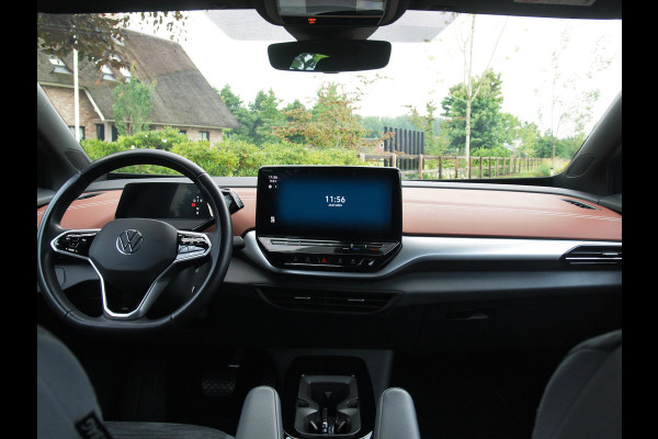 Volkswagen ID.5 Pro 77 kWh | Trekhaak | Camera | Apple Carplay | Warmtepomp | Sfeerverlichting | NL-Auto |