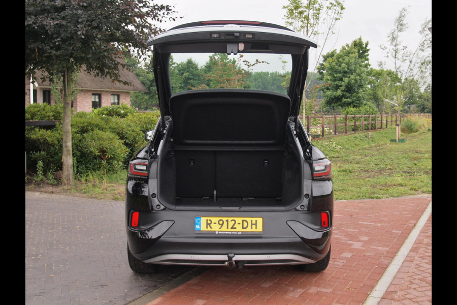 Volkswagen ID.5 Pro 77 kWh | Trekhaak | Camera | Apple Carplay | Warmtepomp | Sfeerverlichting | NL-Auto |