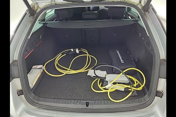 Škoda Octavia Combi 1.4 TSI AUTOMAAT iV 150 pk PHEV Business Edition Plus, vele opties, trekh,1e eigenaar, Originele NL auto nap
