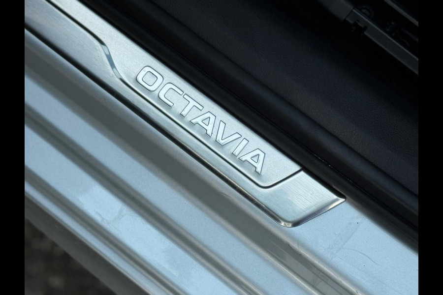 Škoda Octavia Combi 1.4 TSI AUTOMAAT iV 150 pk PHEV Business Edition Plus, vele opties, trekh,1e eigenaar, Originele NL auto nap
