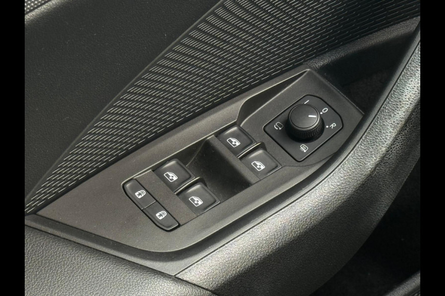 Škoda Octavia Combi 1.4 TSI AUTOMAAT iV 150 pk PHEV Business Edition Plus, vele opties, trekh,1e eigenaar, Originele NL auto nap