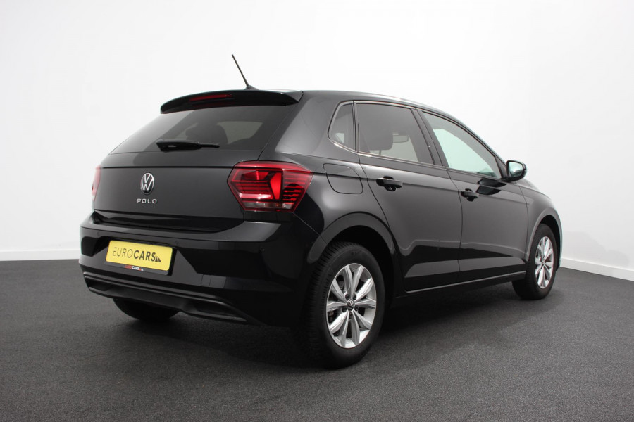 Volkswagen Polo 1.0 TSI 110pk DSG Highline 110 Pk | Navigatie | Apple Carplay / Android Auto | Adaptive Cruise Control | Parkeersensoren Voor + Achter | LED | Stoelverwarming | Privacy Glass |