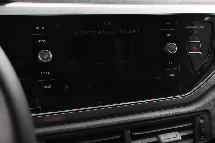 Volkswagen Polo 1.0 TSI 110pk DSG Highline 110 Pk | Navigatie | Apple Carplay / Android Auto | Adaptive Cruise Control | Parkeersensoren Voor + Achter | LED | Stoelverwarming | Privacy Glass |