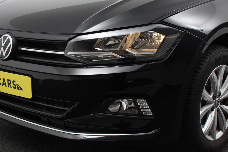 Volkswagen Polo 1.0 TSI 110pk DSG Highline 110 Pk | Navigatie | Apple Carplay / Android Auto | Adaptive Cruise Control | Parkeersensoren Voor + Achter | LED | Stoelverwarming | Privacy Glass |