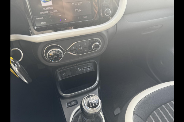 Renault Twingo 1.0 SCe Intens | Achteruitrijcamera | Cruise Control | Climate Control | Lichtmetalen Wielen |