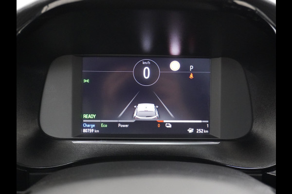 Opel CORSA-E Innovation 50kWh Pano-dak Leer 360°Camera Navi PDC-a+v Opel-Connect Apple Carplay Android Auto Stoelverwarming Ecc Stuurverwarmi Lmv Sensor dodehoek Visio park 1 Keyless Verkeersbord detectie Connected services Dealeronderhouden 1e Eigenaar Origineel Nederlandse Auto € 38.000 nieuw! Accugarantie tot 12-8-2028/160.000km