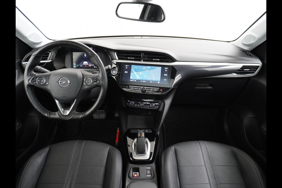 Opel CORSA-E Innovation 50kWh Pano-dak Leer 360°Camera Navi PDC-a+v Opel-Connect Apple Carplay Android Auto Stoelverwarming Ecc Stuurverwarmi Lmv Sensor dodehoek Visio park 1 Keyless Verkeersbord detectie Connected services Dealeronderhouden 1e Eigenaar Origineel Nederlandse Auto € 38.000 nieuw! Accugarantie tot 12-8-2028/160.000km
