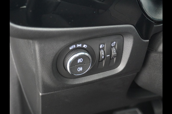 Opel CORSA-E Innovation 50kWh Pano-dak Leer 360°Camera Navi PDC-a+v Opel-Connect Apple Carplay Android Auto Stoelverwarming Ecc Stuurverwarmi Lmv Sensor dodehoek Visio park 1 Keyless Verkeersbord detectie Connected services Dealeronderhouden 1e Eigenaar Origineel Nederlandse Auto € 38.000 nieuw! Accugarantie tot 12-8-2028/160.000km