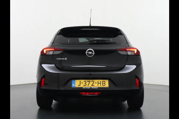 Opel CORSA-E Innovation 50kWh Pano-dak Leer 360°Camera Navi PDC-a+v Opel-Connect Apple Carplay Android Auto Stoelverwarming Ecc Stuurverwarmi Lmv Sensor dodehoek Visio park 1 Keyless Verkeersbord detectie Connected services Dealeronderhouden 1e Eigenaar Origineel Nederlandse Auto € 38.000 nieuw! Accugarantie tot 12-8-2028/160.000km