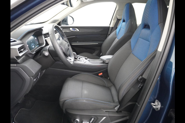 Lynk & Co 01 1.5 PHEV AUT-7 261pk Pano-Schuif-K-dak 20" 360°Camera Apple Carplay Android Auto Adaptive-Cruise Navi Pdc Ecc Keyless Led Plug-I Elek.Memory.Stoel File assistent Dodehoek detector Elektrisch bedienbare achterklep Rijstrooksensor Wifi Verkeersbord detectie 425Nm koppel 3,7kw laadvermogen A-label Euro 6 Hybride Benzine/Elektrisch rijden tot ca.69km 1.800kg trekvermogen