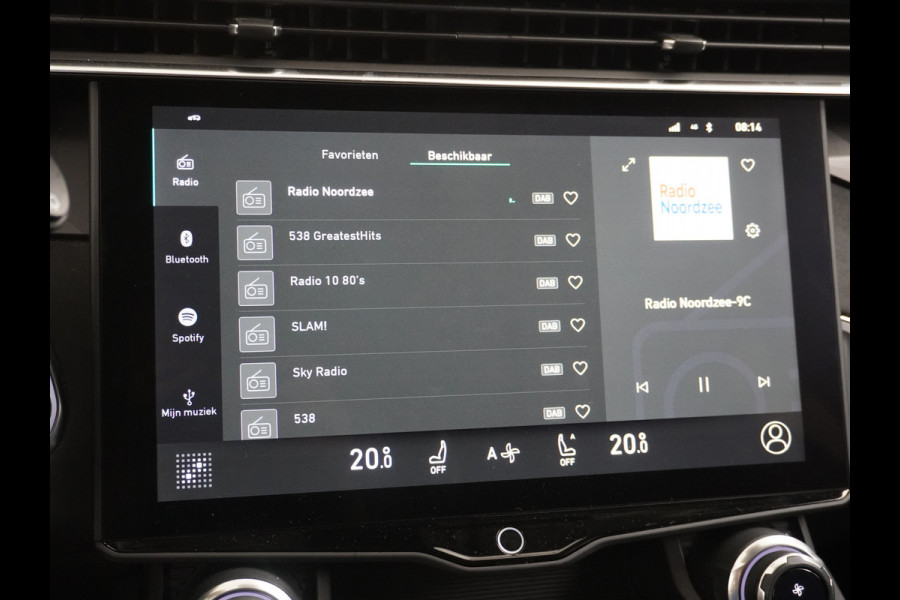 Lynk & Co 01 1.5 PHEV AUT-7 261pk Pano-Schuif-K-dak 20" 360°Camera Apple Carplay Android Auto Adaptive-Cruise Navi Pdc Ecc Keyless Led Plug-I Elek.Memory.Stoel File assistent Dodehoek detector Elektrisch bedienbare achterklep Rijstrooksensor Wifi Verkeersbord detectie 425Nm koppel 3,7kw laadvermogen A-label Euro 6 Hybride Benzine/Elektrisch rijden tot ca.69km 1.800kg trekvermogen