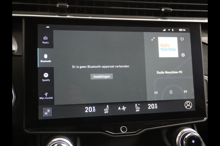 Lynk & Co 01 1.5 PHEV AUT-7 261pk Pano-Schuif-K-dak 20" 360°Camera Apple Carplay Android Auto Adaptive-Cruise Navi Pdc Ecc Keyless Led Plug-I Elek.Memory.Stoel File assistent Dodehoek detector Elektrisch bedienbare achterklep Rijstrooksensor Wifi Verkeersbord detectie 425Nm koppel 3,7kw laadvermogen A-label Euro 6 Hybride Benzine/Elektrisch rijden tot ca.69km 1.800kg trekvermogen