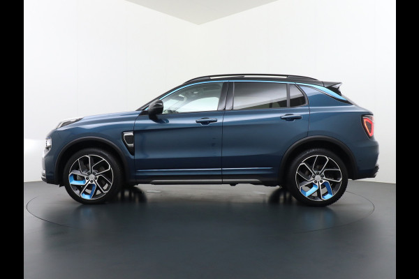 Lynk & Co 01 1.5 PHEV AUT-7 261pk Pano-Schuif-K-dak 20" 360°Camera Apple Carplay Android Auto Adaptive-Cruise Navi Pdc Ecc Keyless Led Plug-I Elek.Memory.Stoel File assistent Dodehoek detector Elektrisch bedienbare achterklep Rijstrooksensor Wifi Verkeersbord detectie 425Nm koppel 3,7kw laadvermogen A-label Euro 6 Hybride Benzine/Elektrisch rijden tot ca.69km 1.800kg trekvermogen