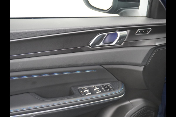 Lynk & Co 01 1.5 PHEV AUT-7 261pk Pano-Schuif-K-dak 20" 360°Camera Apple Carplay Android Auto Adaptive-Cruise Navi Pdc Ecc Keyless Led Plug-I Elek.Memory.Stoel File assistent Dodehoek detector Elektrisch bedienbare achterklep Rijstrooksensor Wifi Verkeersbord detectie 425Nm koppel 3,7kw laadvermogen A-label Euro 6 Hybride Benzine/Elektrisch rijden tot ca.69km 1.800kg trekvermogen