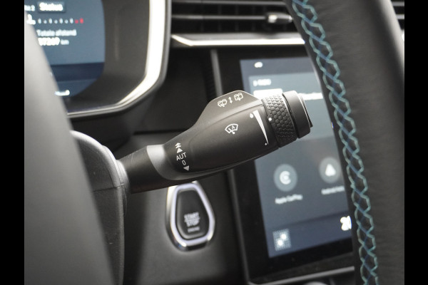 Lynk & Co 01 1.5 PHEV AUT-7 261pk Pano-Schuif-K-dak 20" 360°Camera Apple Carplay Android Auto Adaptive-Cruise Navi Pdc Ecc Keyless Led Plug-I Elek.Memory.Stoel File assistent Dodehoek detector Elektrisch bedienbare achterklep Rijstrooksensor Wifi Verkeersbord detectie 425Nm koppel 3,7kw laadvermogen A-label Euro 6 Hybride Benzine/Elektrisch rijden tot ca.69km 1.800kg trekvermogen