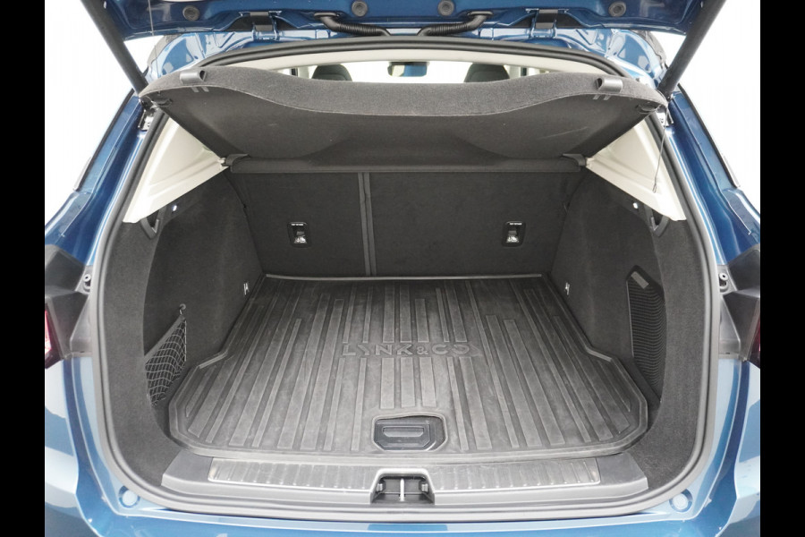Lynk & Co 01 1.5 PHEV AUT-7 261pk Pano-Schuif-K-dak 20" 360°Camera Apple Carplay Android Auto Adaptive-Cruise Navi Pdc Ecc Keyless Led Plug-I Elek.Memory.Stoel File assistent Dodehoek detector Elektrisch bedienbare achterklep Rijstrooksensor Wifi Verkeersbord detectie 425Nm koppel 3,7kw laadvermogen A-label Euro 6 Hybride Benzine/Elektrisch rijden tot ca.69km 1.800kg trekvermogen