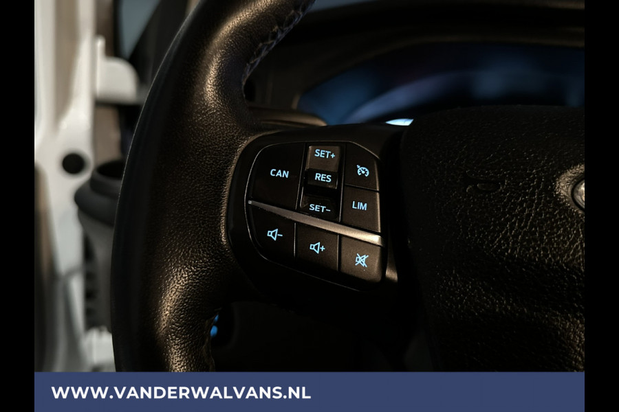 Ford Transit Custom 2.0 TDCI L2H1 Euro6 Airco | Camera | Navigatie | LED | Apple Carplay | 2800kg Trekvermogen Cruisecontrol, Parkeersensoren, Stoelverwarming, Verwarmde voorruit, Bijrijdersbank, Android auto