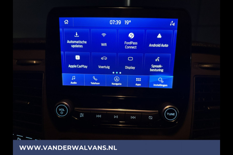 Ford Transit Custom 2.0 TDCI L2H1 Euro6 Airco | Camera | Navigatie | LED | Apple Carplay | 2800kg Trekvermogen Cruisecontrol, Parkeersensoren, Stoelverwarming, Verwarmde voorruit, Bijrijdersbank, Android auto