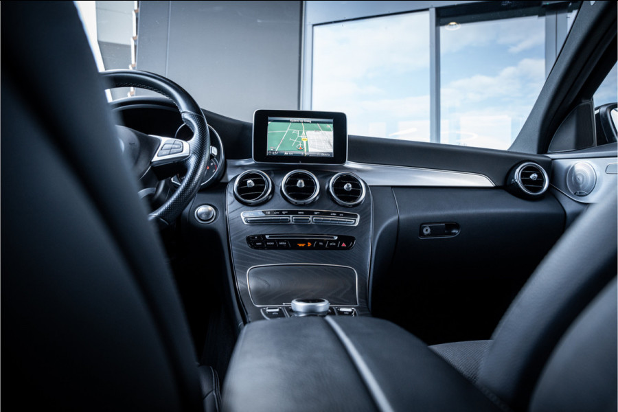 Mercedes-Benz C-Klasse Estate C180 Sport Edition Premium Plus - AMG Line | Burmester | Trekhaak | Camera | Stoelverwarming