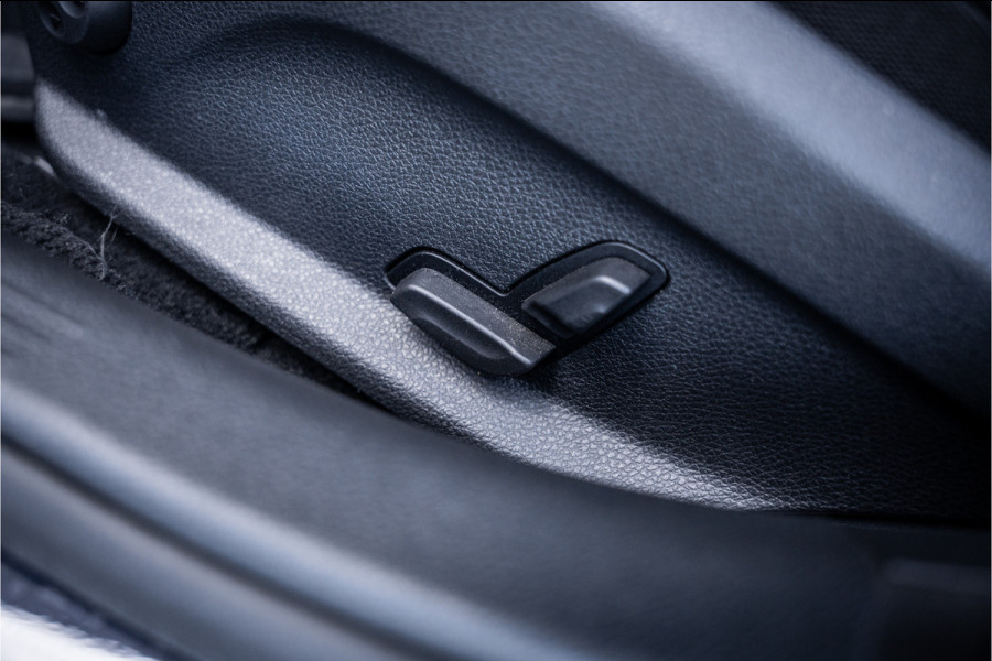 Mercedes-Benz C-Klasse Estate C180 Sport Edition Premium Plus - AMG Line | Burmester | Trekhaak | Camera | Stoelverwarming