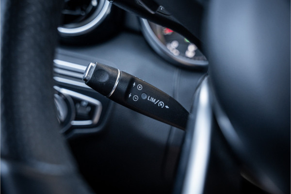 Mercedes-Benz C-Klasse Estate C180 Sport Edition Premium Plus - AMG Line | Burmester | Trekhaak | Camera | Stoelverwarming