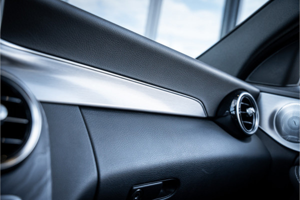 Mercedes-Benz C-Klasse Estate C180 Sport Edition Premium Plus - AMG Line | Burmester | Trekhaak | Camera | Stoelverwarming
