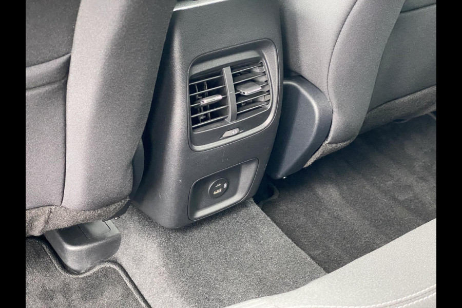 Ford Kuga 2.5 PHEV Titanium | zuid | 225pk | Driver Assistance Pack | Winterpack | 1.500kg Trekgewicht |