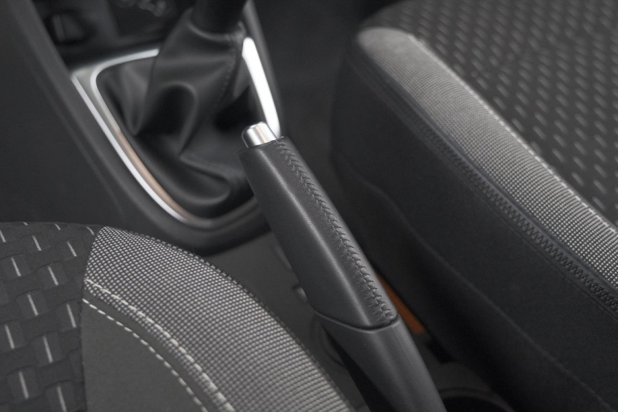 Renault Captur TCe 90 Intens | Camera | Dodehoekdetectie | Navigatie | Parkeersensoren