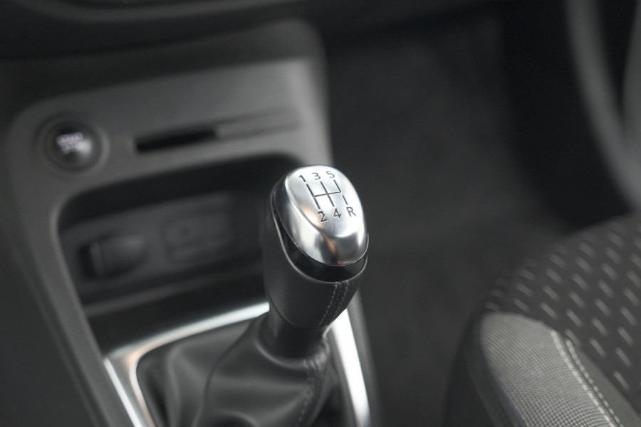 Renault Captur TCe 90 Intens | Camera | Dodehoekdetectie | Navigatie | Parkeersensoren