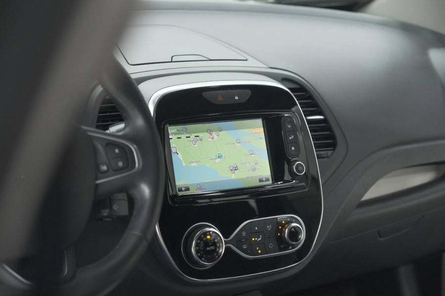 Renault Captur TCe 90 Intens | Camera | Dodehoekdetectie | Navigatie | Parkeersensoren
