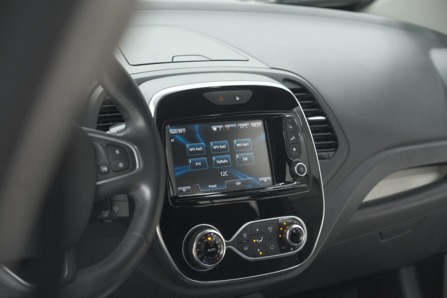 Renault Captur TCe 90 Intens | Camera | Dodehoekdetectie | Navigatie | Parkeersensoren