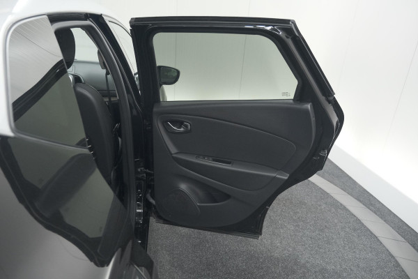 Renault Captur TCe 90 Intens | Camera | Dodehoekdetectie | Navigatie | Parkeersensoren
