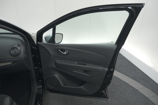 Renault Captur TCe 90 Intens | Camera | Dodehoekdetectie | Navigatie | Parkeersensoren