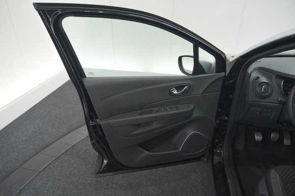 Renault Captur TCe 90 Intens | Camera | Dodehoekdetectie | Navigatie | Parkeersensoren