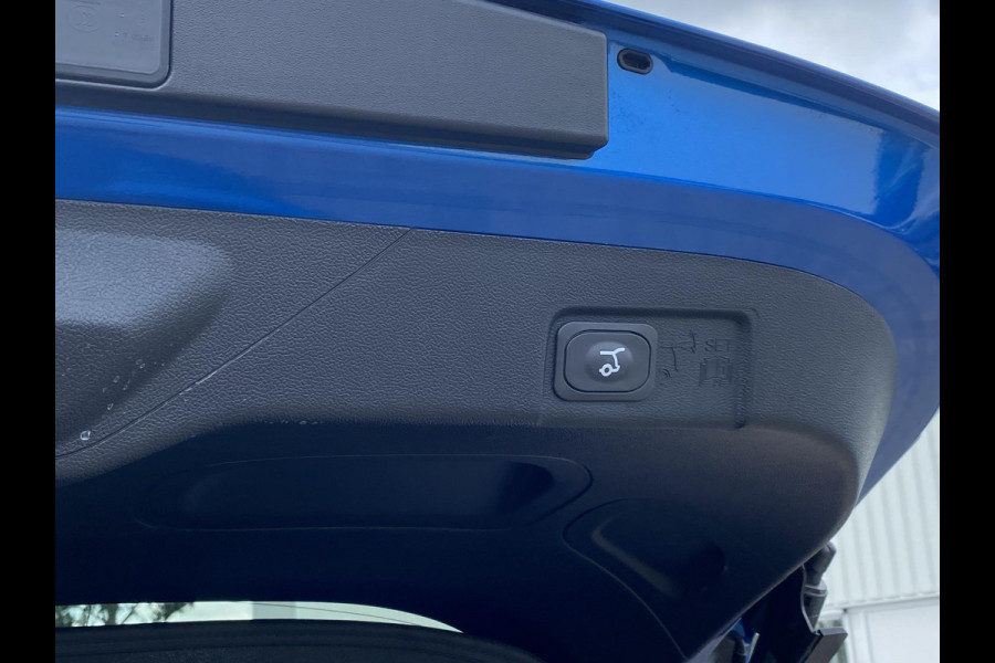 Ford Puma 1.0 EcoBoost Hybrid ST-Line X 155pk Automaat | Panoramadak | Afneembare trekhaak | Winter Pack | Adaptive cruise control | 360 graden camera | Bang&Olufsen | Elektrsiche achterklep | Matrix LED