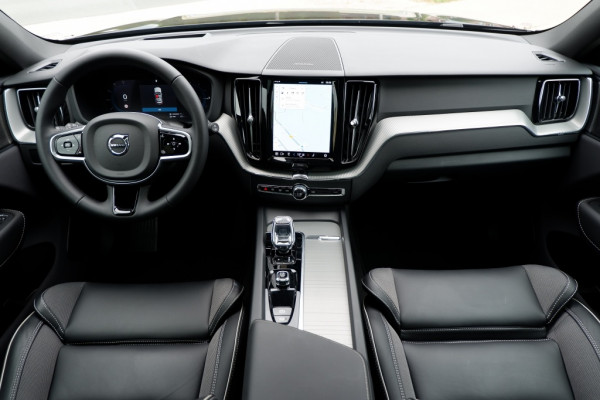 Volvo XC60 2.0 T6 AWD Plug in Hybrid 350PK Plus Black Edition Long Range