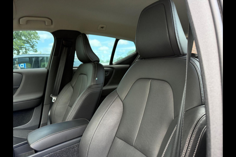 Volvo XC40 1.5 T4 Recharge Inscription Expression - Automaat - Navi - Leder - Parkeerhulp