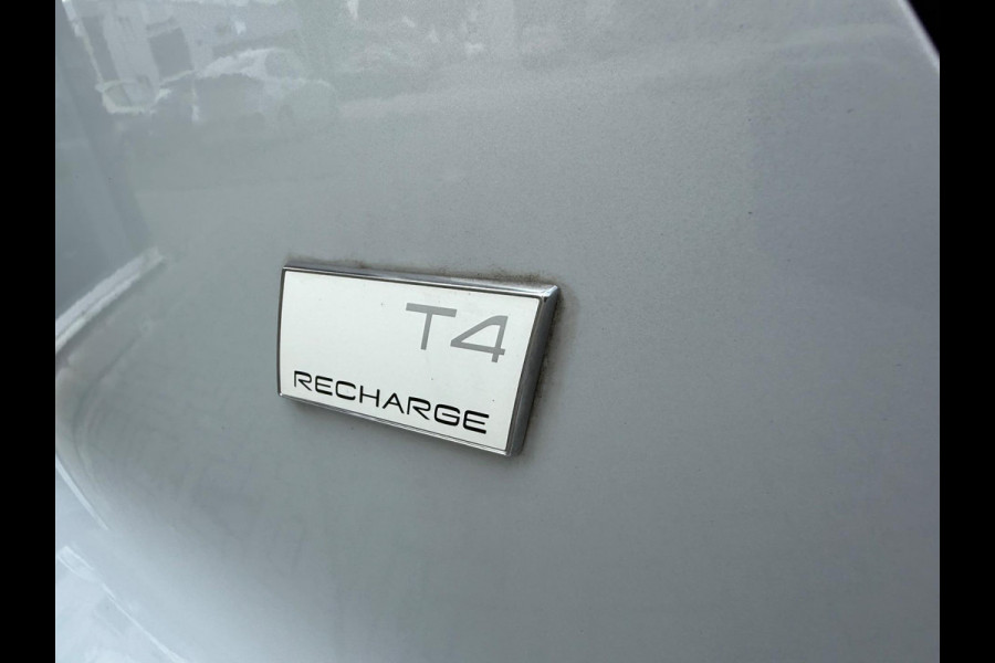 Volvo XC40 1.5 T4 Recharge Inscription Expression - Automaat - Navi - Leder - Parkeerhulp