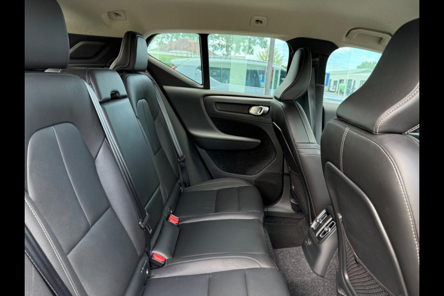 Volvo XC40 1.5 T4 Recharge Inscription Expression - Automaat - Navi - Leder - Parkeerhulp