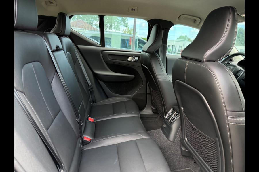 Volvo XC40 1.5 T4 Recharge Inscription Expression - Automaat - Navi - Leder - Parkeerhulp