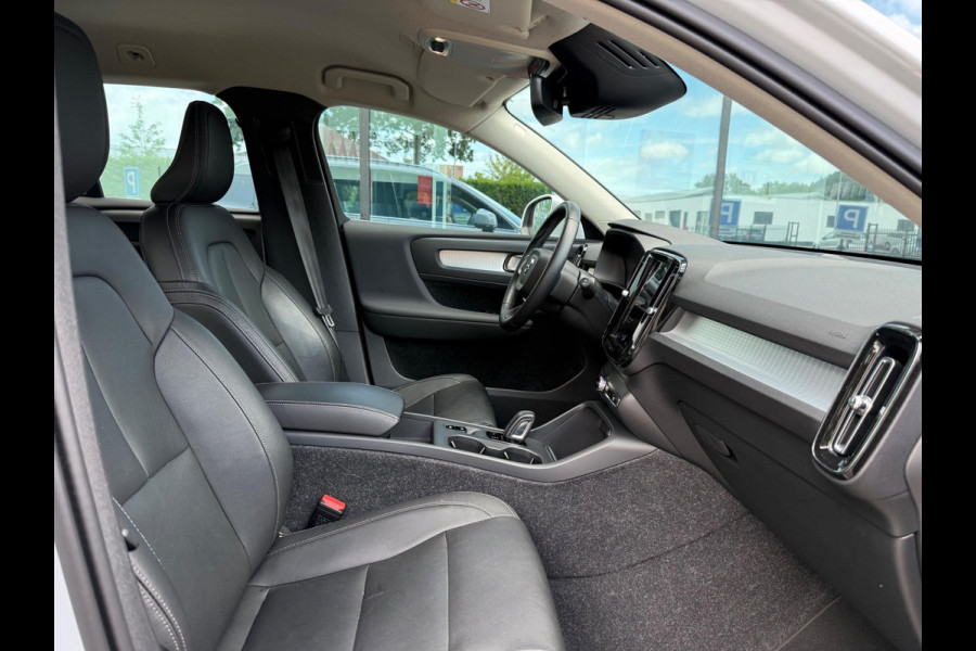 Volvo XC40 1.5 T4 Recharge Inscription Expression - Automaat - Navi - Leder - Parkeerhulp