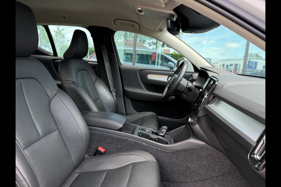 Volvo XC40 1.5 T4 Recharge Inscription Expression - Automaat - Navi - Leder - Parkeerhulp