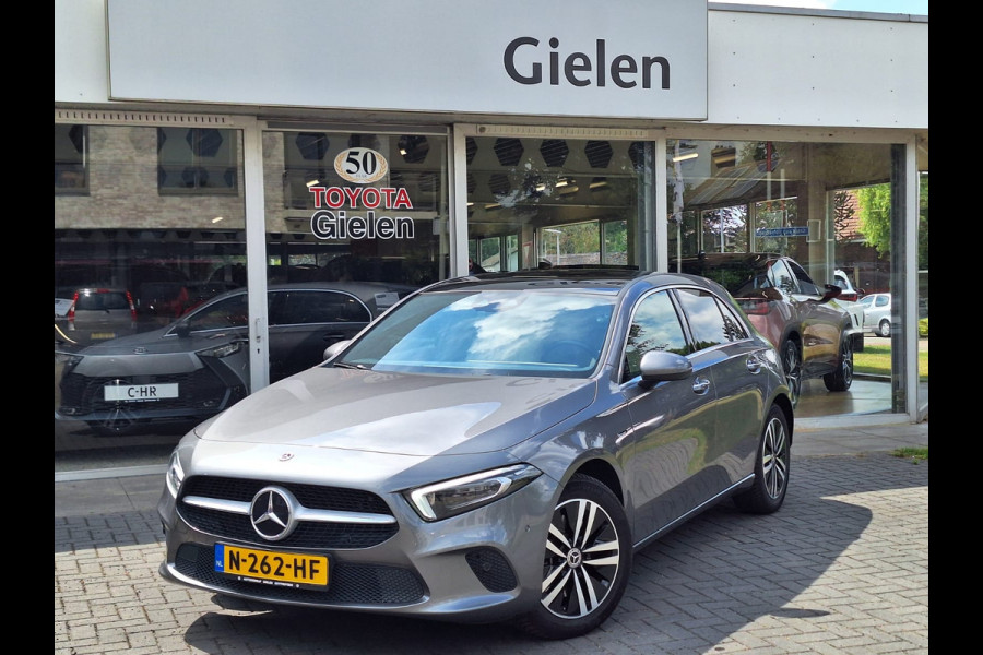 Mercedes-Benz A-Klasse A 250e 218pk Business Solution Luxury Limited | Pano-dak, Memory, Burmester, Sfeerverlichting, PDC