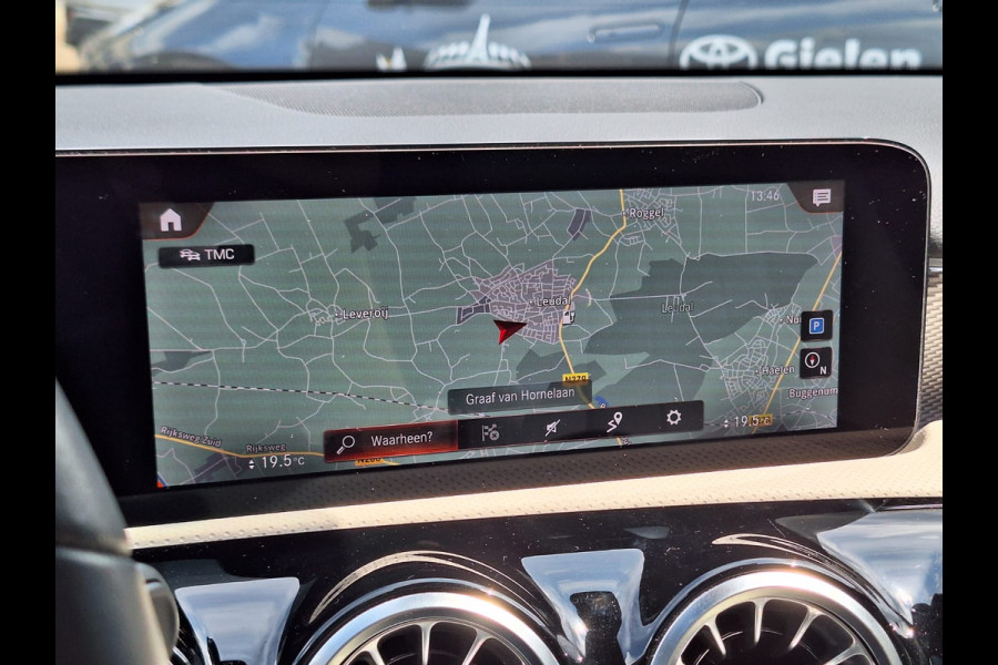 Mercedes-Benz A-Klasse A 250e 218pk Business Solution Luxury Limited | Pano-dak, Memory, Burmester, Sfeerverlichting, PDC