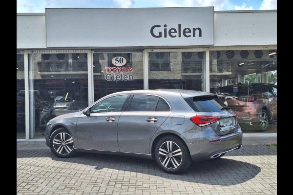 Mercedes-Benz A-Klasse A 250e 218pk Business Solution Luxury Limited | Pano-dak, Memory, Burmester, Sfeerverlichting, PDC