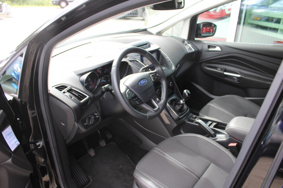 Ford C-MAX 1.0 EcoBoost 125 PK Titanium | Trekhaak | Winterpack | All Season banden | Camera | PDC V+A | Privacy Glass | Navigatie | 17 INCH Lichtmetalen Velgen | Xenon | Dealeronderhouden