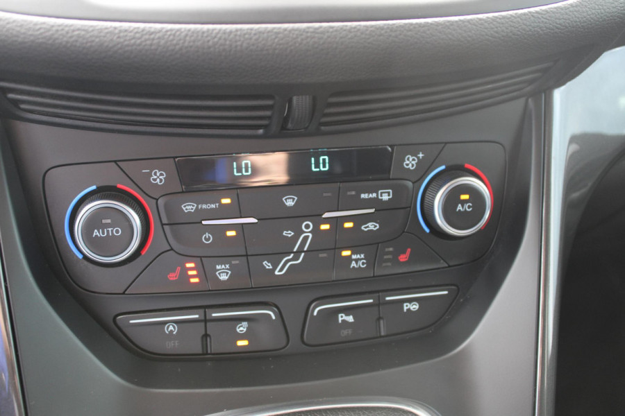 Ford C-MAX 1.0 EcoBoost 125 PK Titanium | Trekhaak | Winterpack | All Season banden | Camera | PDC V+A | Privacy Glass | Navigatie | 17 INCH Lichtmetalen Velgen | Xenon | Dealeronderhouden