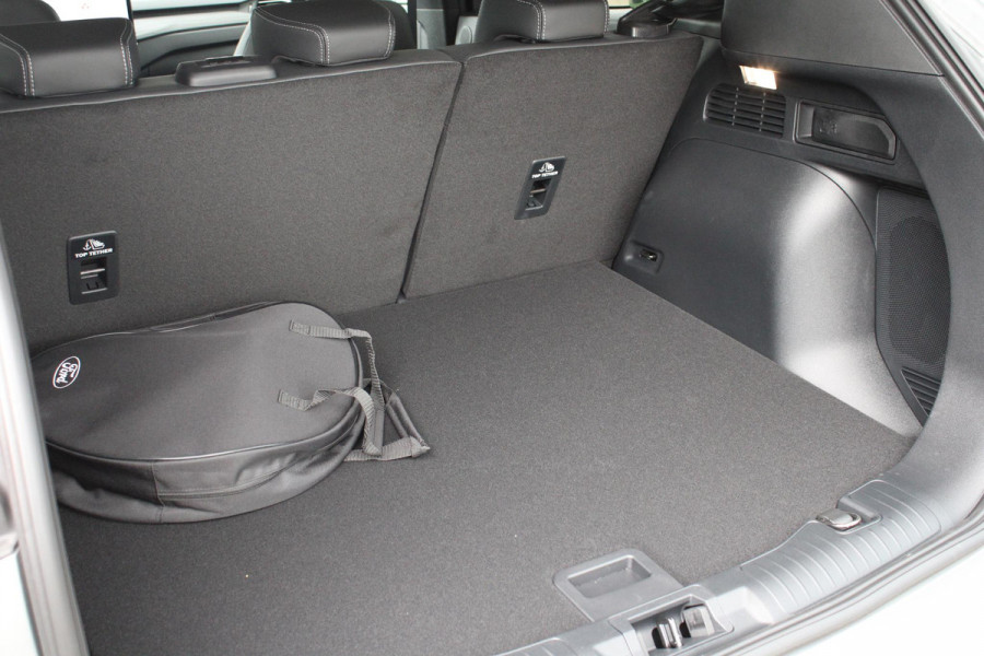 Ford Kuga 2.5 PHEV Active X 243pk | Driver Assistance Pack | Winterpack | Wegklapbare Trekhaak | 19 inch Licht metalen velgen
